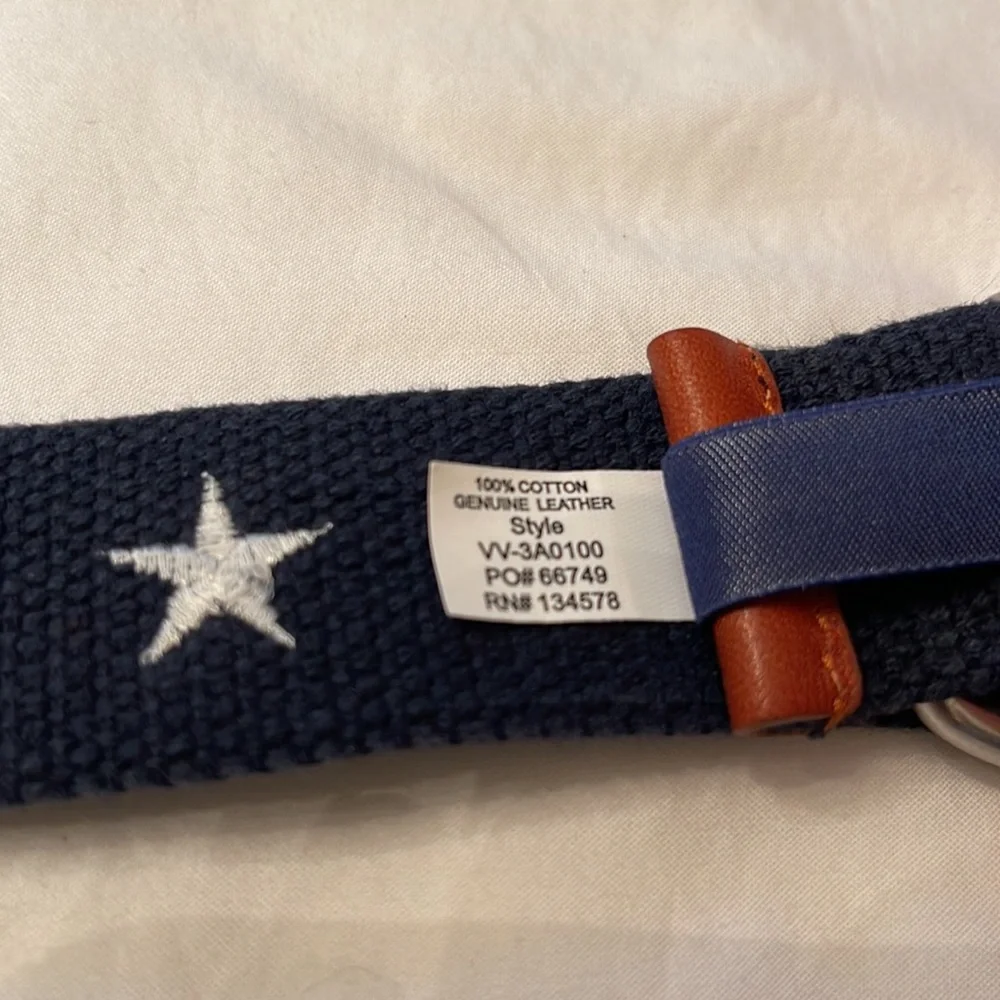 Vineyard Vines woven belt with D ring buckle